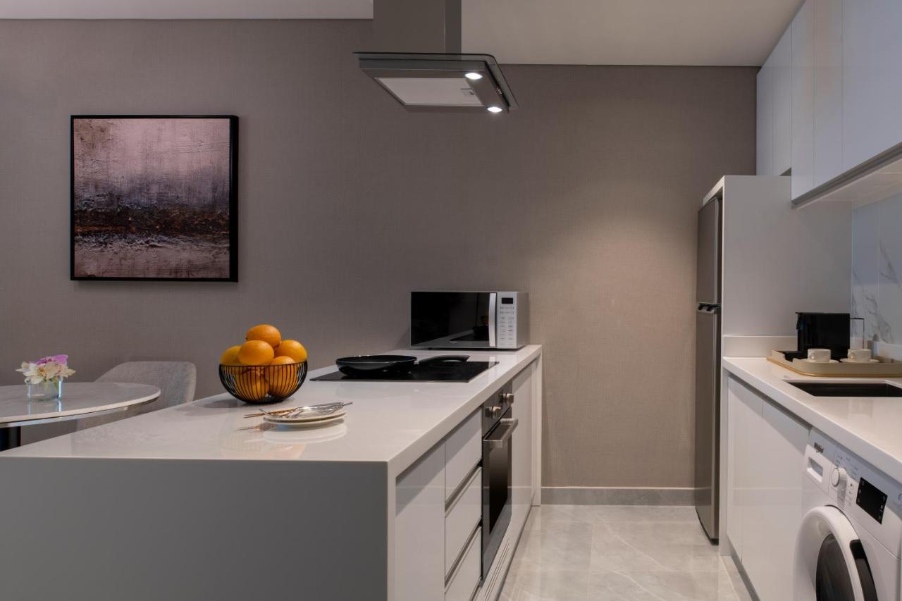 Steigenberger Residence โดฮา ภายนอก รูปภาพ A modern kitchen