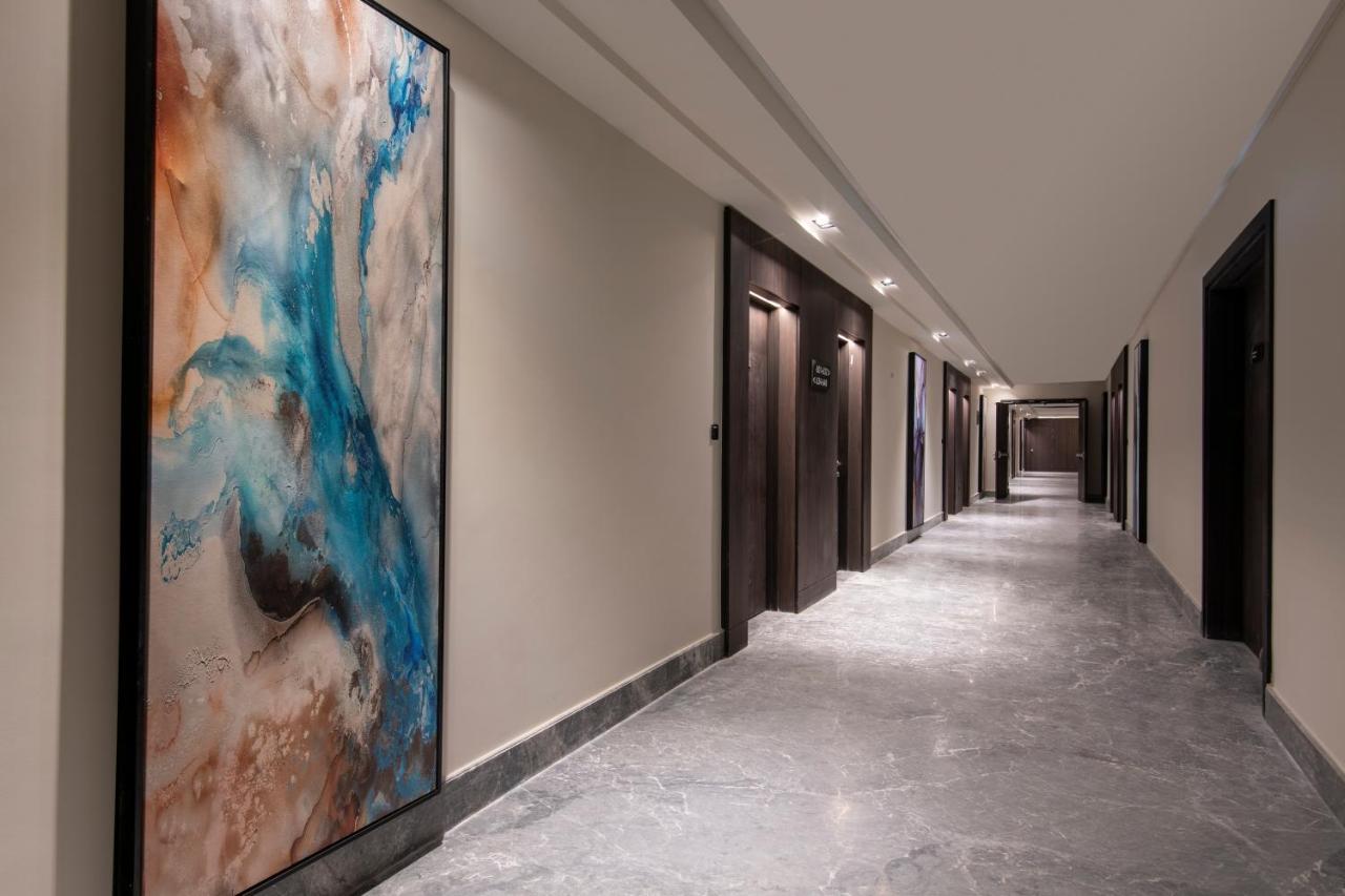 Steigenberger Residence โดฮา ภายนอก รูปภาพ A corridor at the hotel