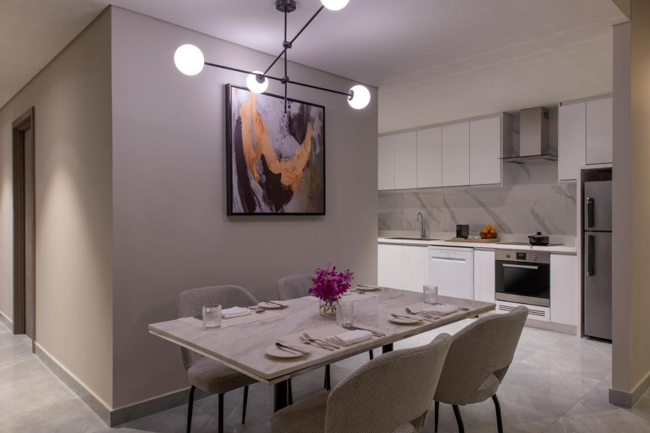 Steigenberger Residence โดฮา ภายนอก รูปภาพ A dining room