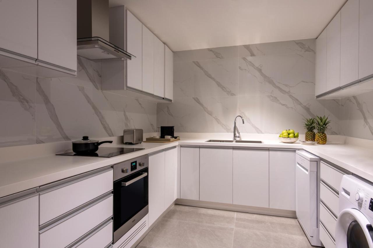 Steigenberger Residence โดฮา ภายนอก รูปภาพ A modern kitchen